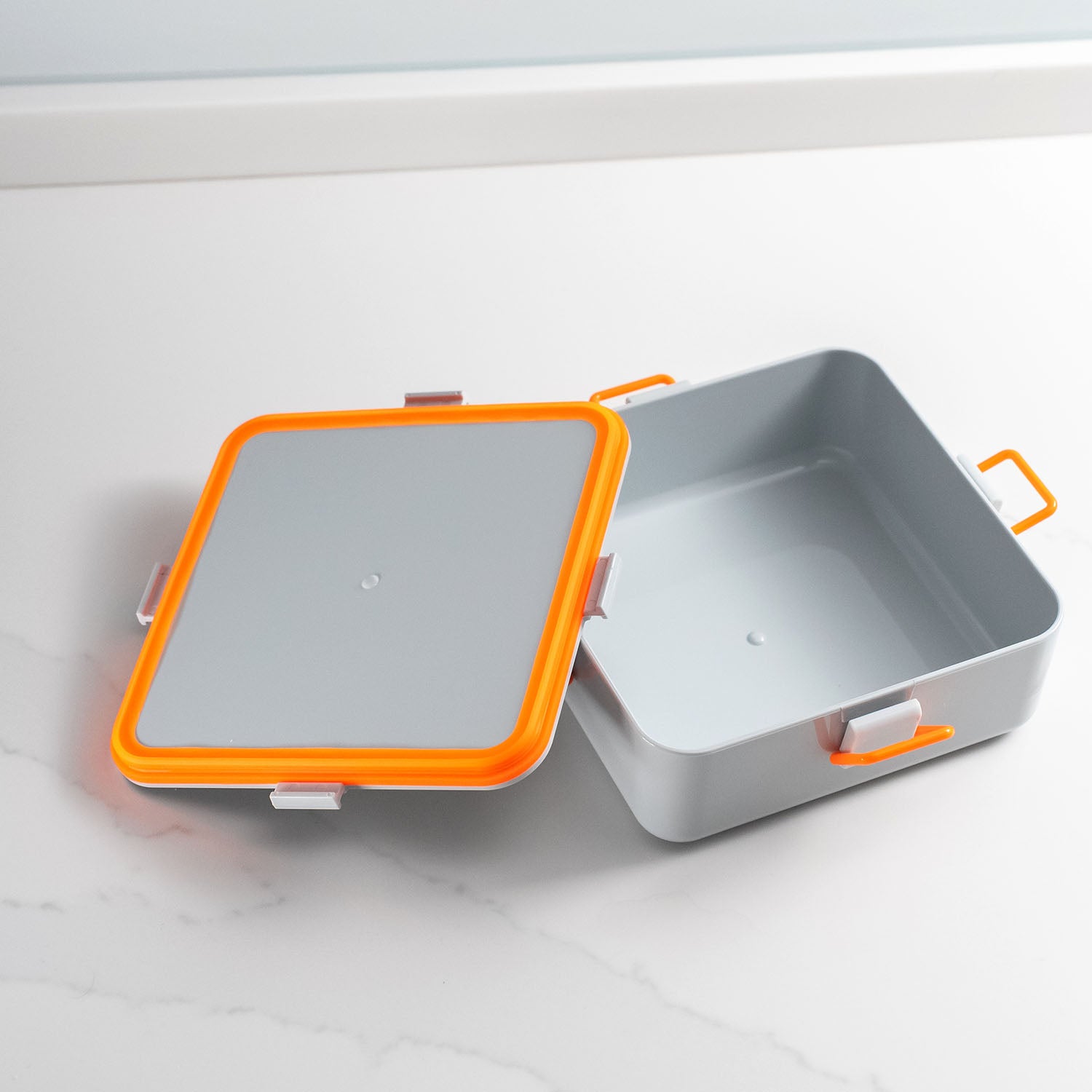 Tall Fullor Container